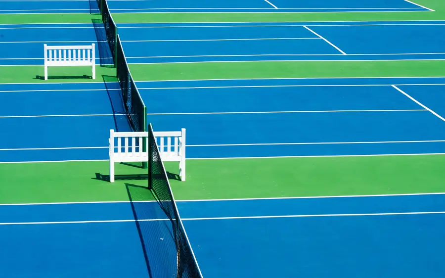 Courts de ténis de piso rápido vistos de cima